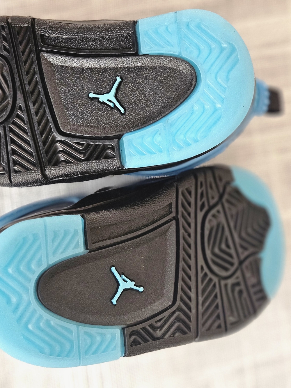 ​Jordan 4 Retro Toddler Sneakers - University Blue/Black - Picture 4 of 7